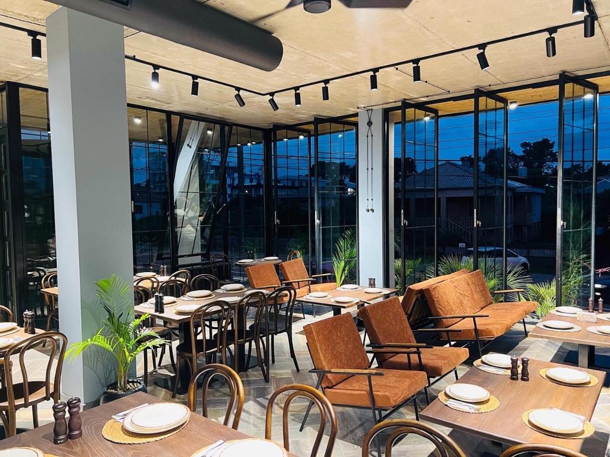 Level Up Hotel & Restaurant Kobuleti ภายนอก รูปภาพ