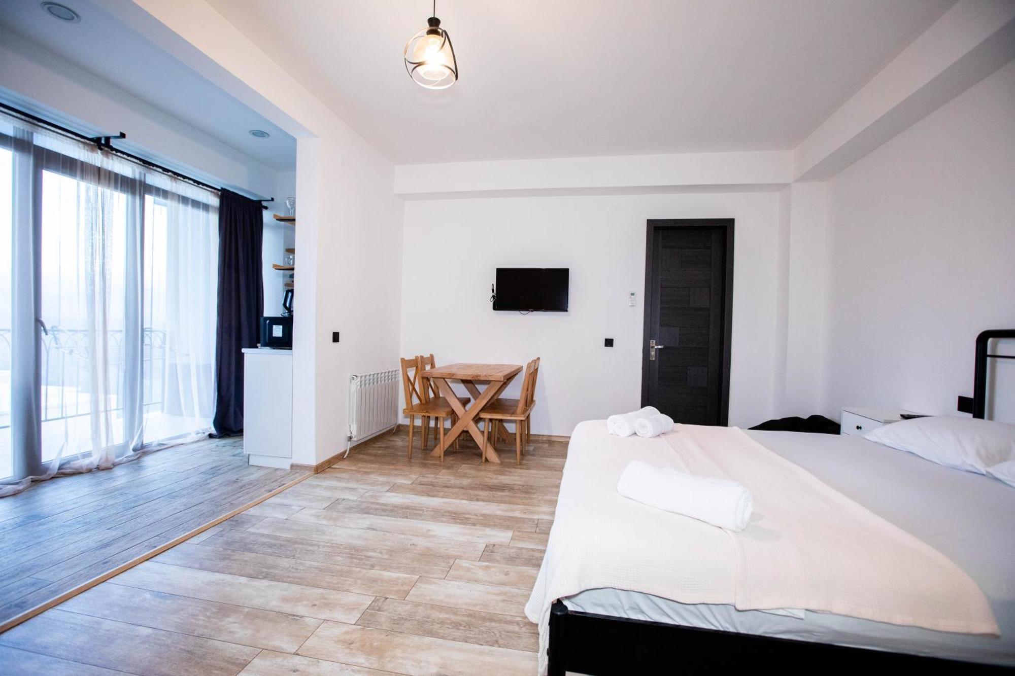 Level Up Hotel & Restaurant Kobuleti ภายนอก รูปภาพ